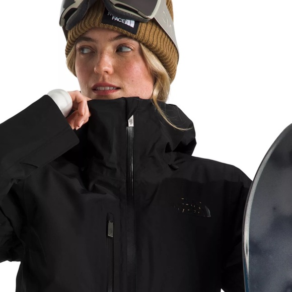 Women's Black WinterJacket - Picture 9 of 11